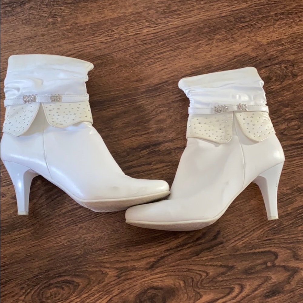 white leather boots